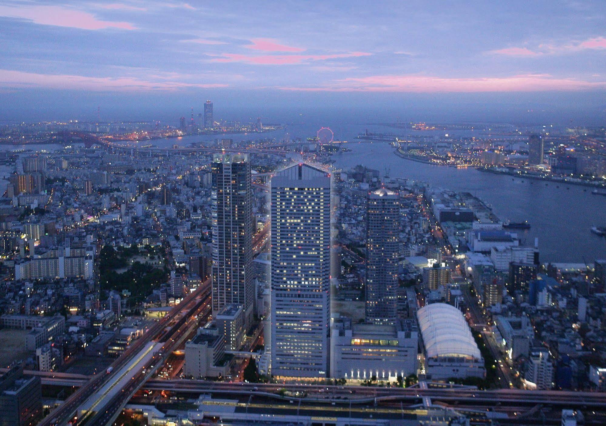 Art Hotel Osaka Bay Tower Exterior foto